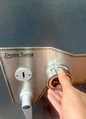 Hướng dẫn sử dụng khóa cơ két sắt US