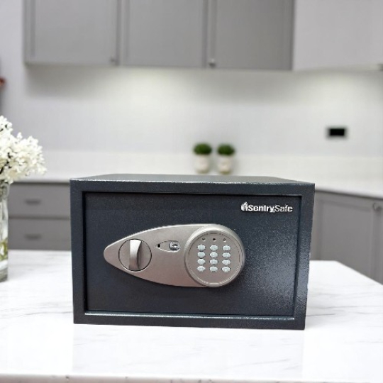 Két sắt mini SENTRY X055